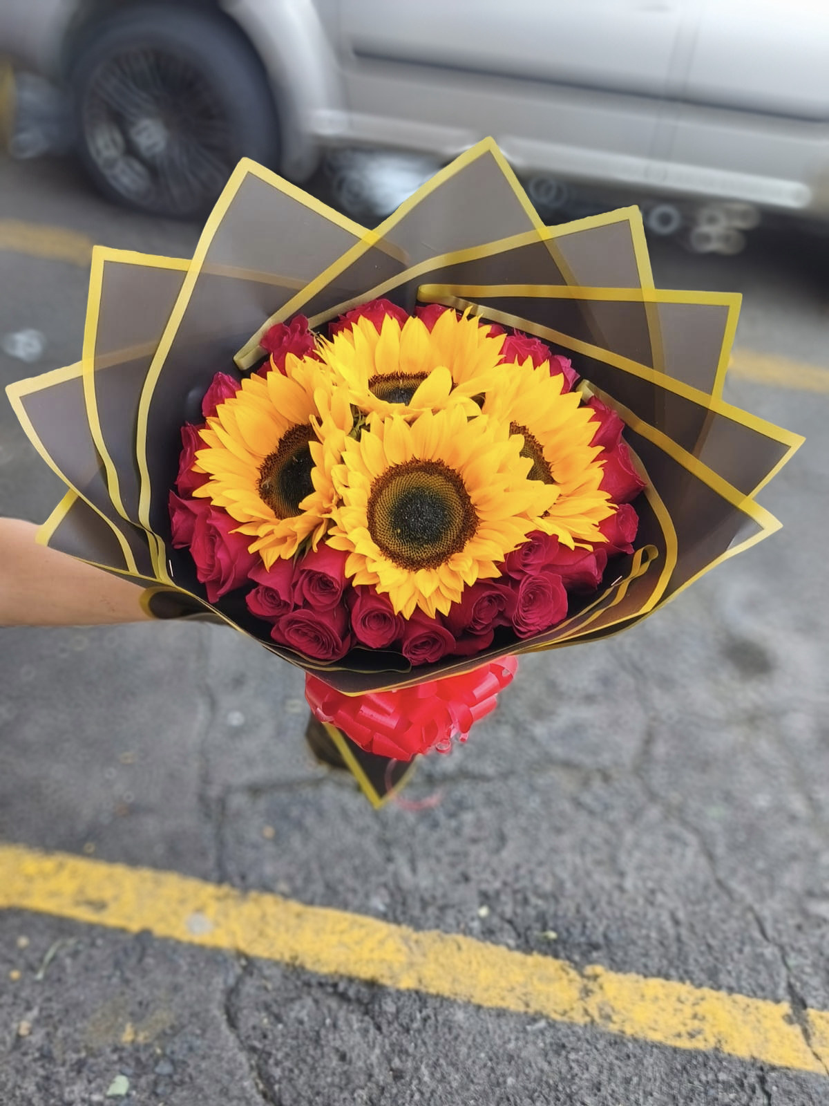 Rojo y Amarillo — florería CaliFloral Cali