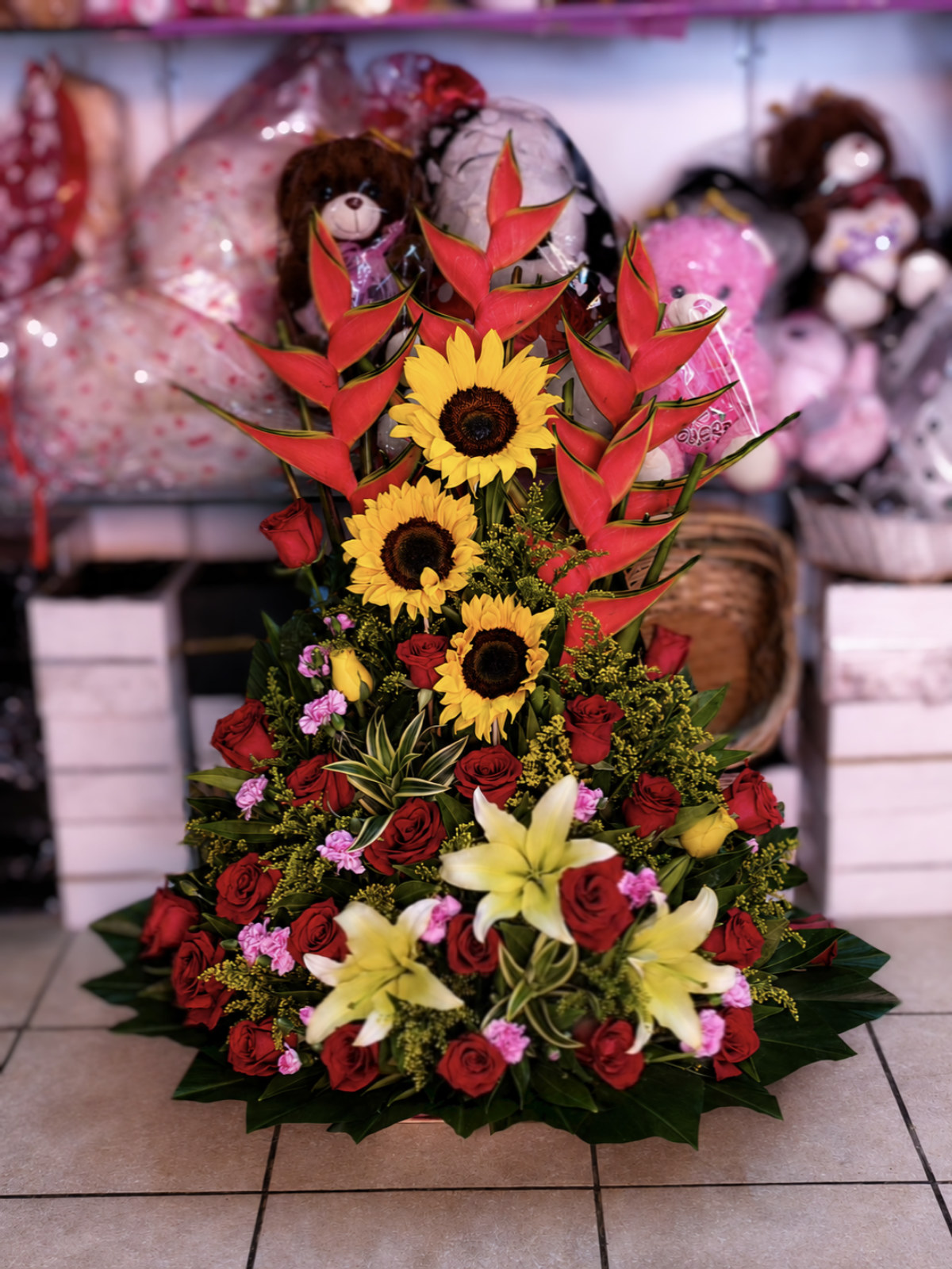 tropicales y rosas — flores a domicilio Cali | CaliFloral
